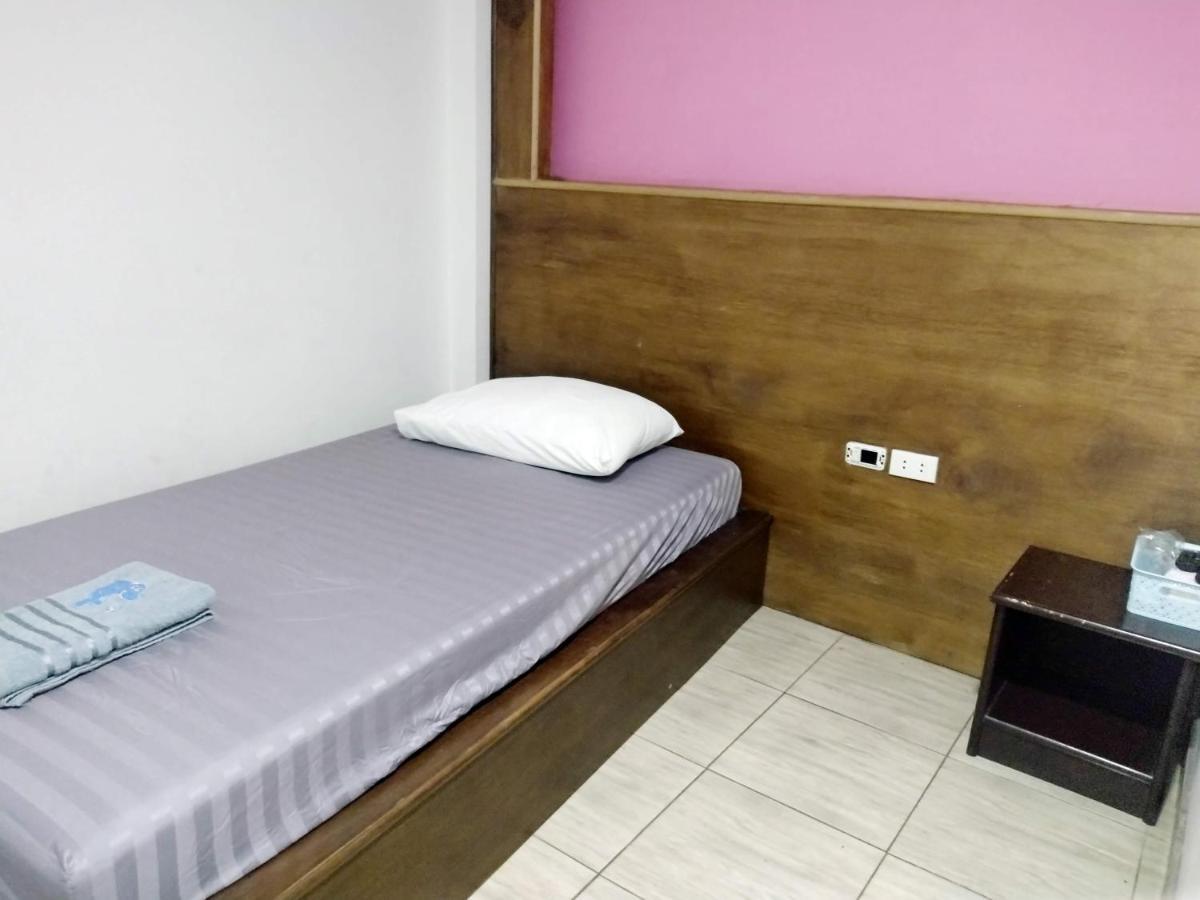 Friendly Hostel - Dmk Airport เฟรนด์ลี่ โฮสเทล ดอนเมือง Bangkok Eksteriør bilde